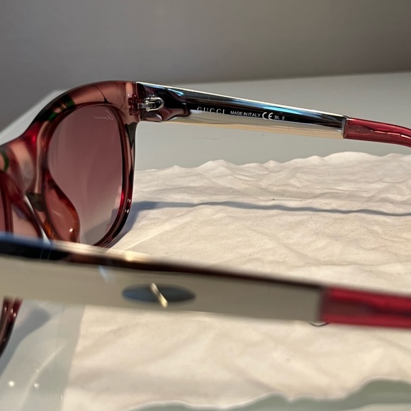 Gucci Flora Pink Cat Eye Sunglasses Gradient Lens,  Cloth, Bag Luxury Designer